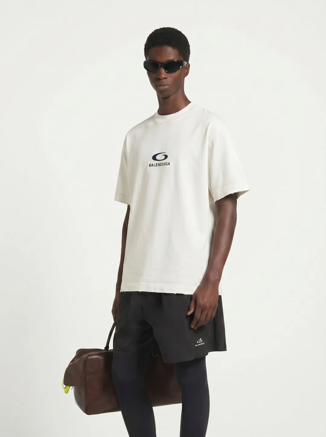 P100✨🔥 [balenciaga] 2026FW short-sleeved T-shirt Premium 26s double yarn 300g fabric, washed with Ma Liang distressed process Color: washed black, washed white, washed Khaki Size: S M L XL 2XL